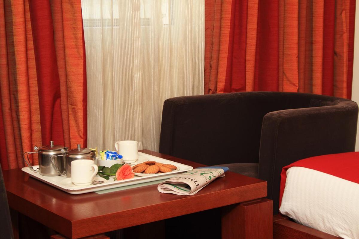 Parijatha Gateway Hotel Bangalore Eksteriør billede