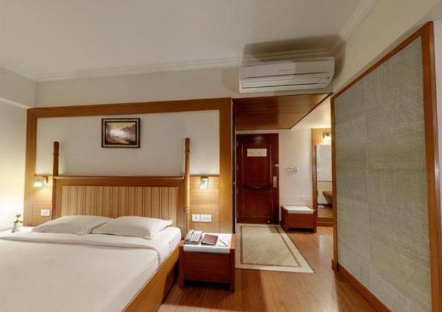 Parijatha Gateway Hotel Bangalore Værelse billede