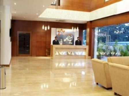 Parijatha Gateway Hotel Bangalore Eksteriør billede