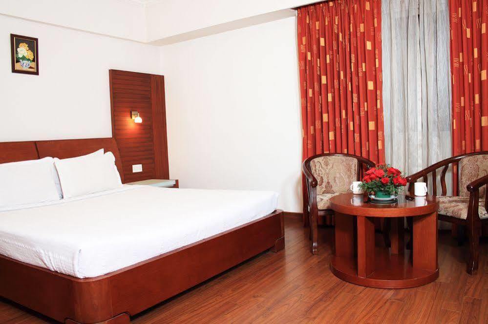 Parijatha Gateway Hotel Bangalore Eksteriør billede